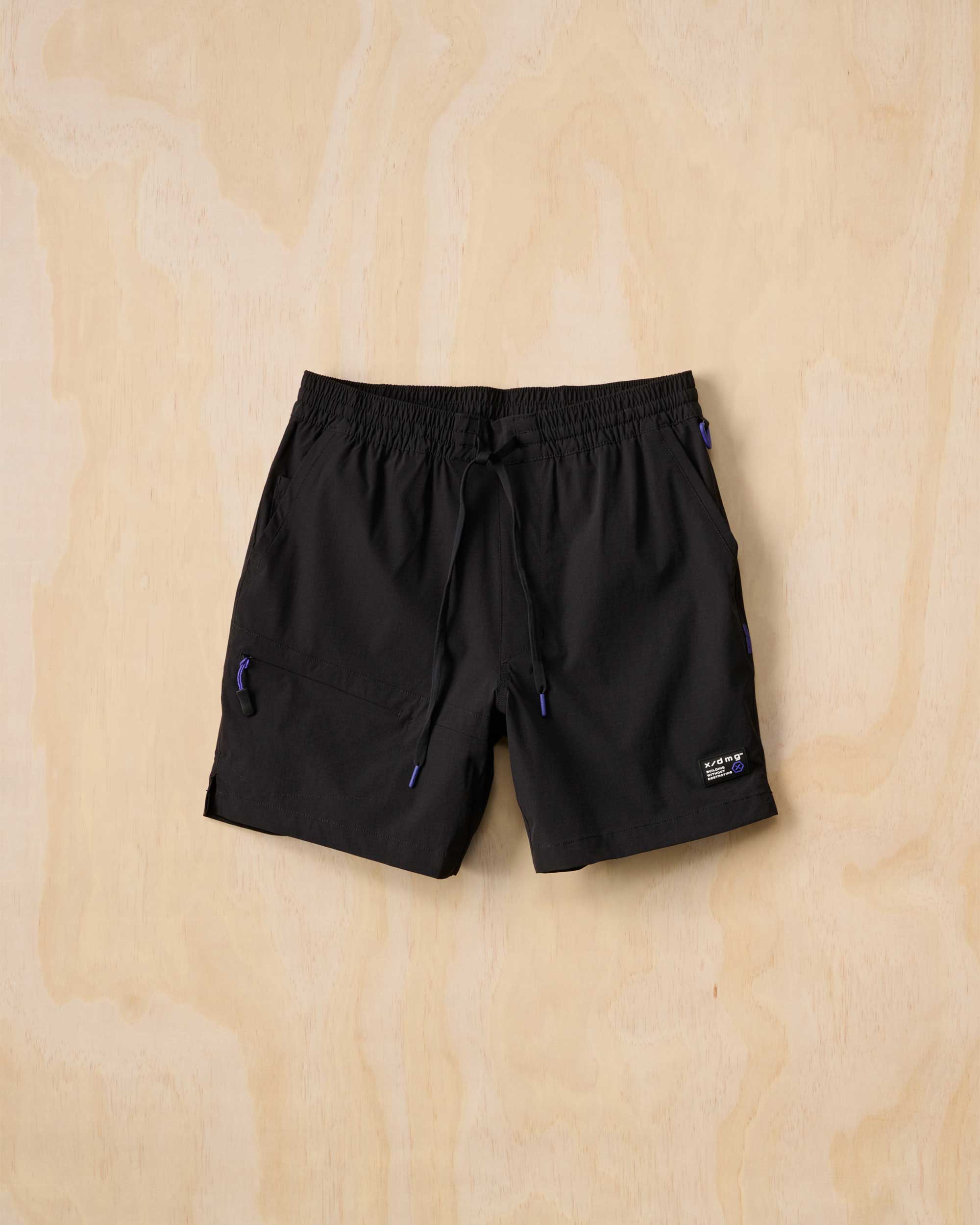【新品タグあり】Focus Tech Shorts Black XL Men's Focus Tech Shorts | Black | On United Kingdom