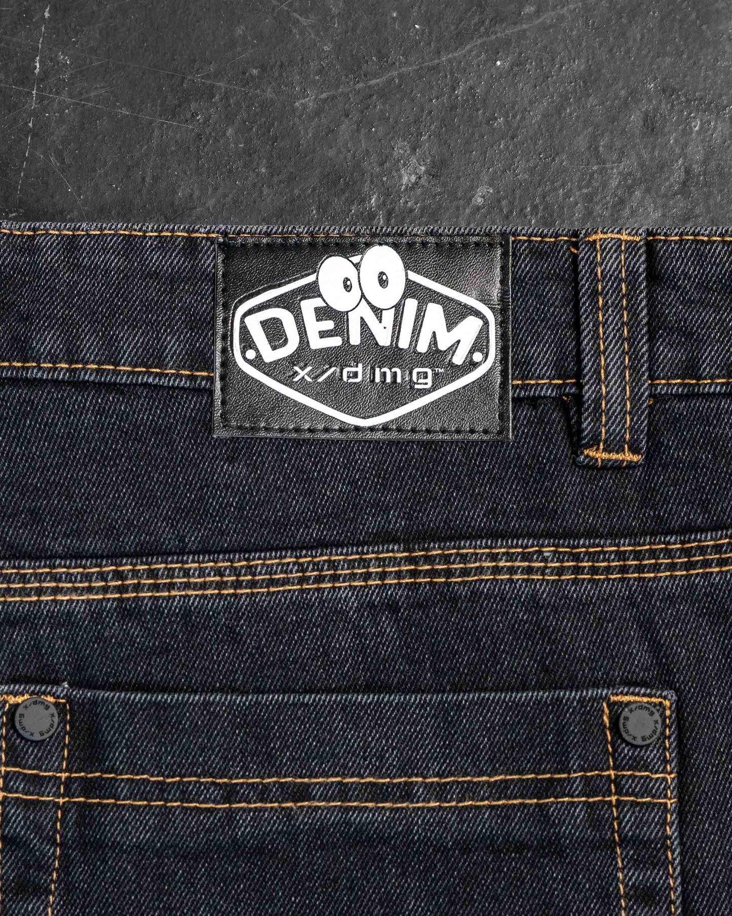 XD02506302_BLKWSH_16_1765764281