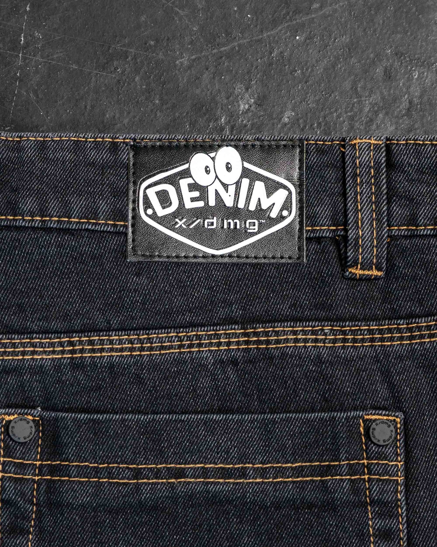 XD02506302_BLKWSH_16_1765764281