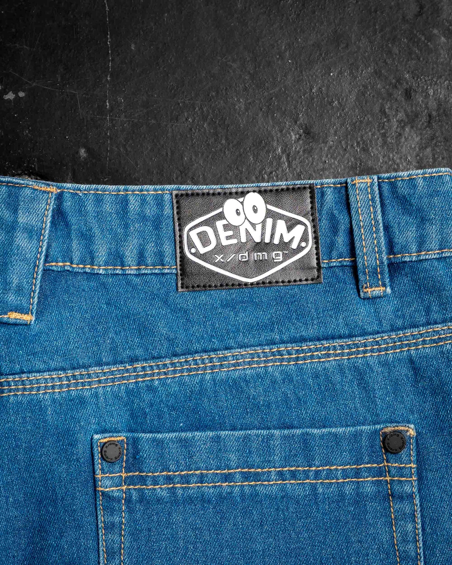 XD02506302_BLU90_10_1765764288