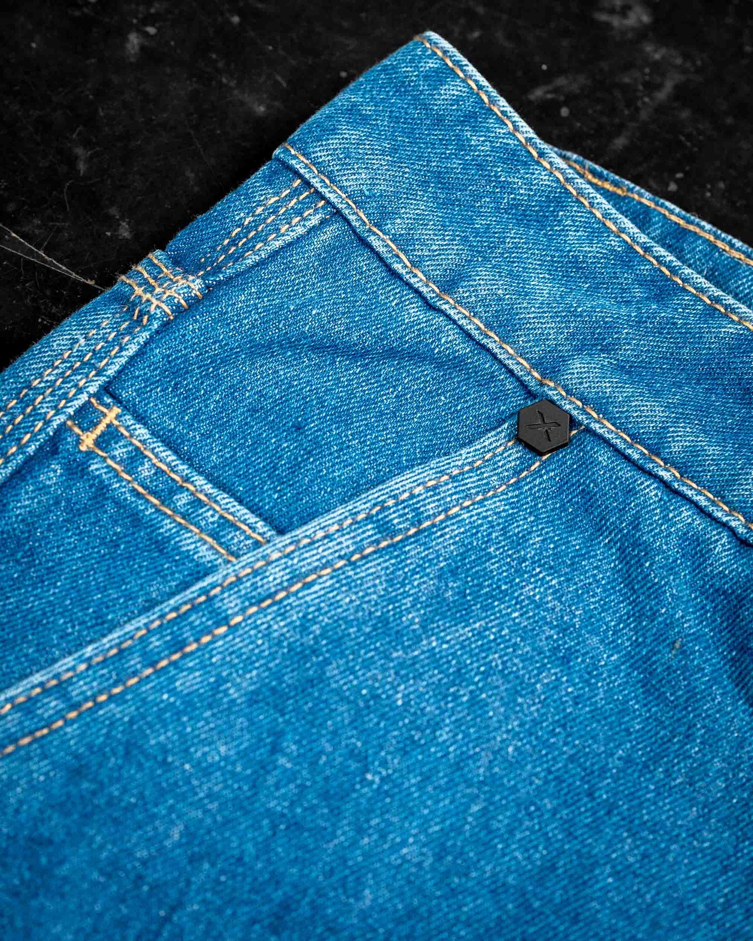 XD02506302_BLU90_6_1765764285