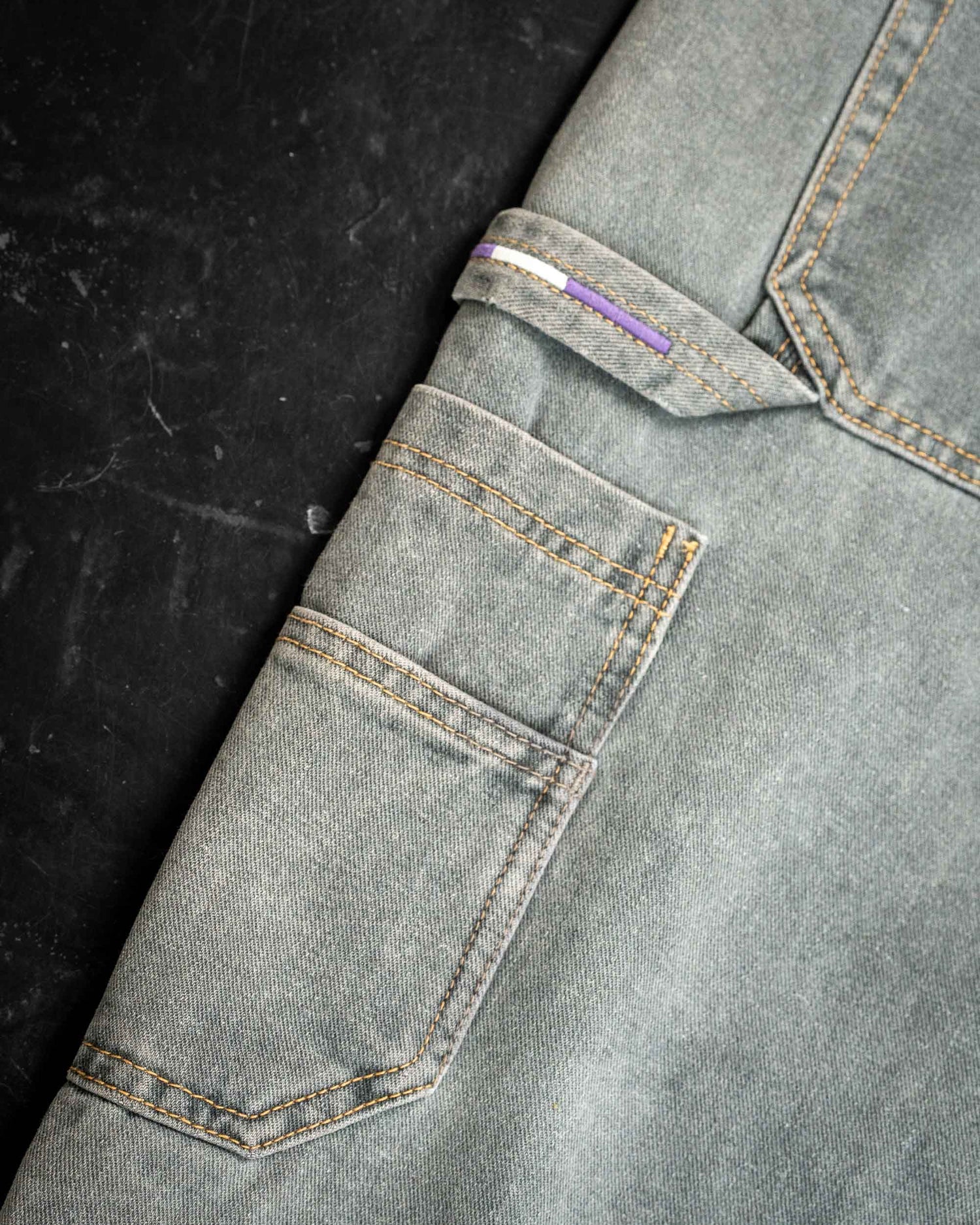 XD02506302_GRYWASH_12_1765764294