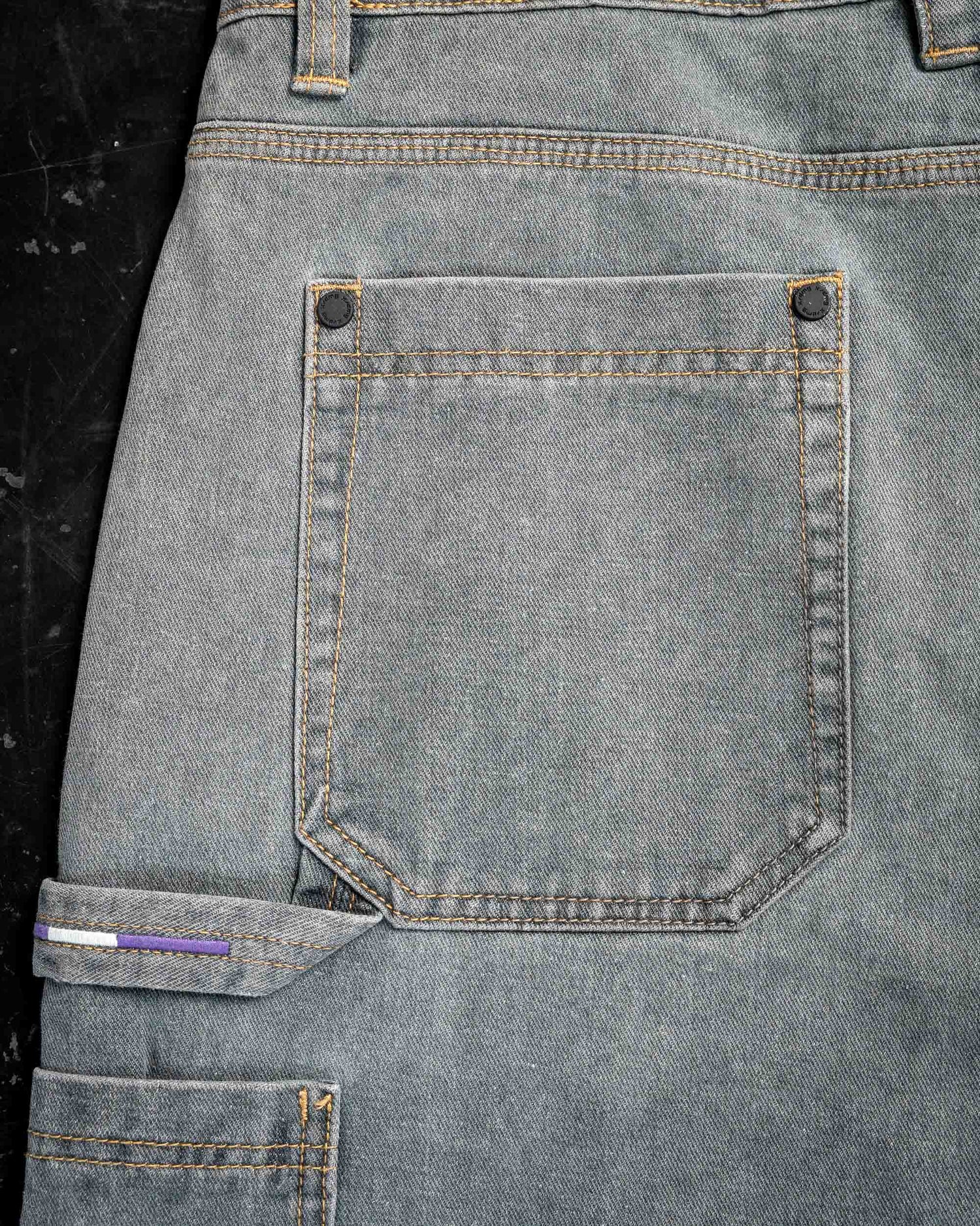 XD02506302_GRYWASH_13_1765764300