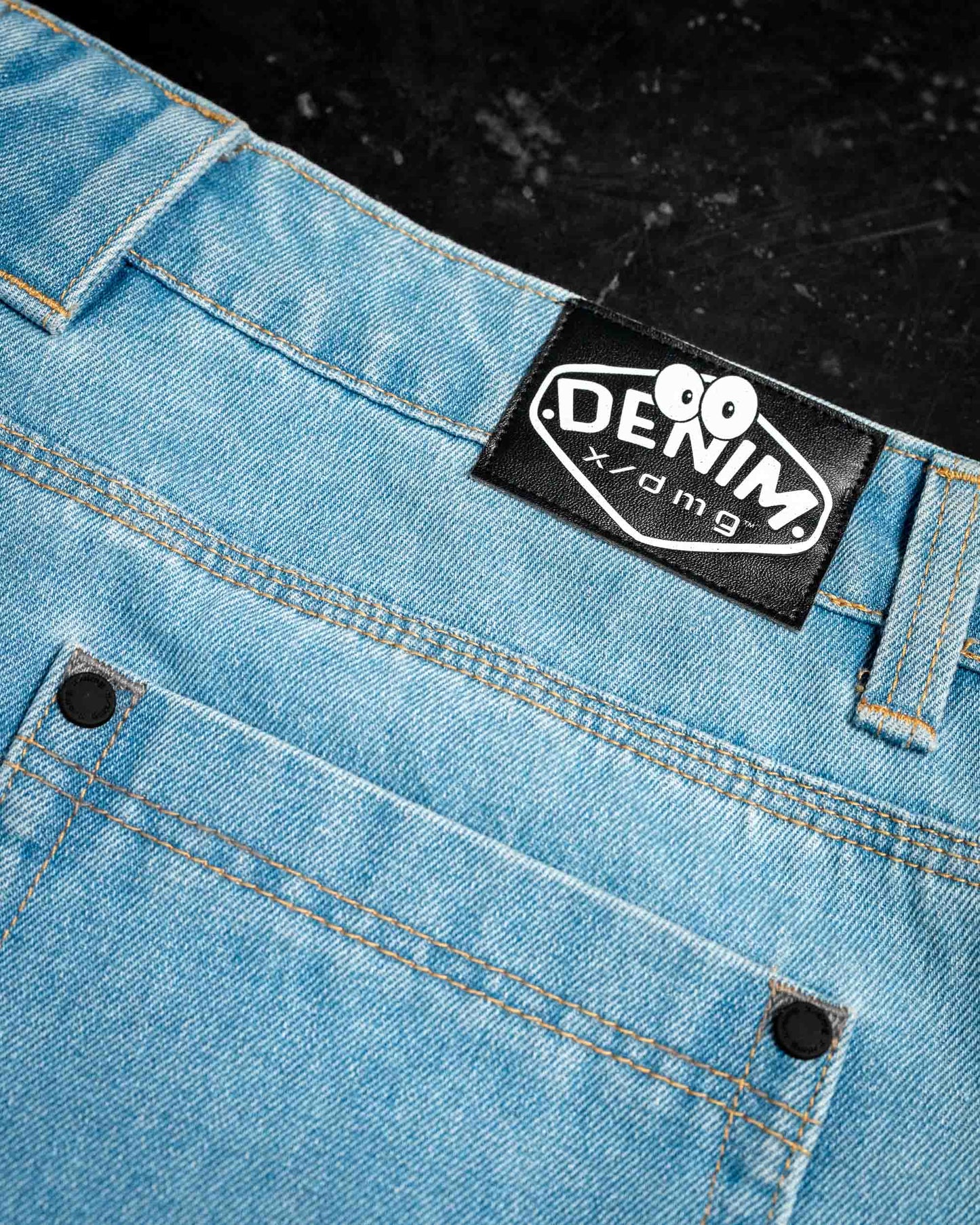 XD02506302_MIDBLUE_12_1765764299