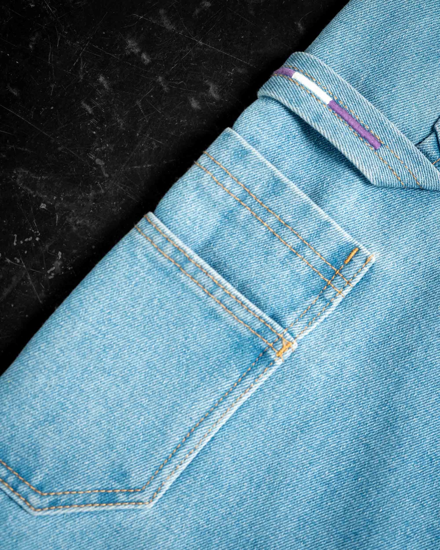 XD02506302_MIDBLUE_15_1765764303