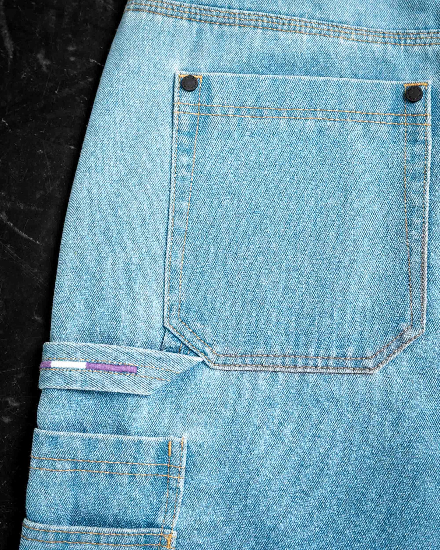 XD02506302_MIDBLUE_16_1765764303