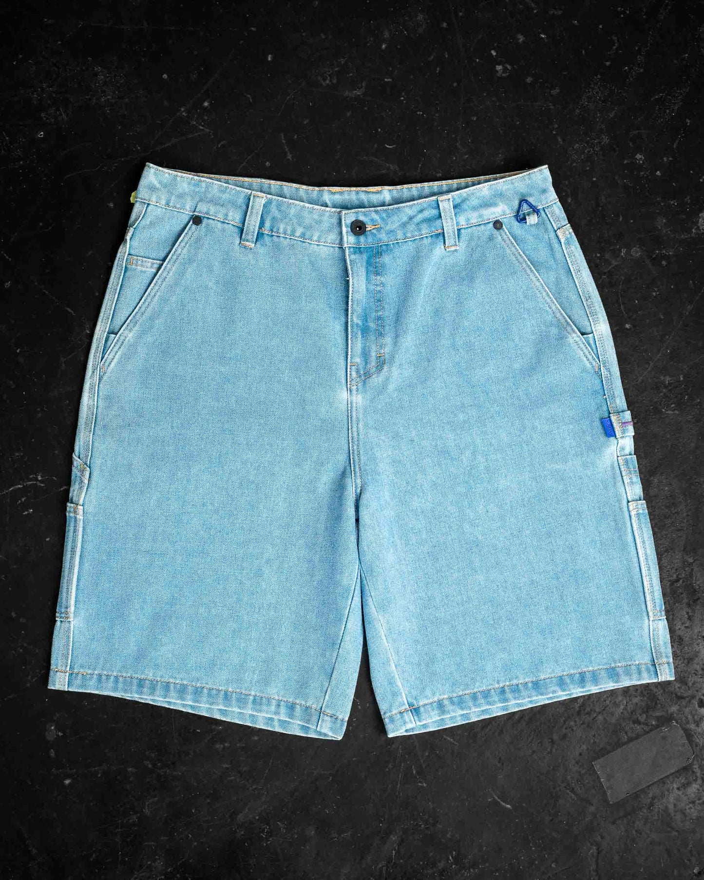 XD02506302_MIDBLUE_1_1765764297