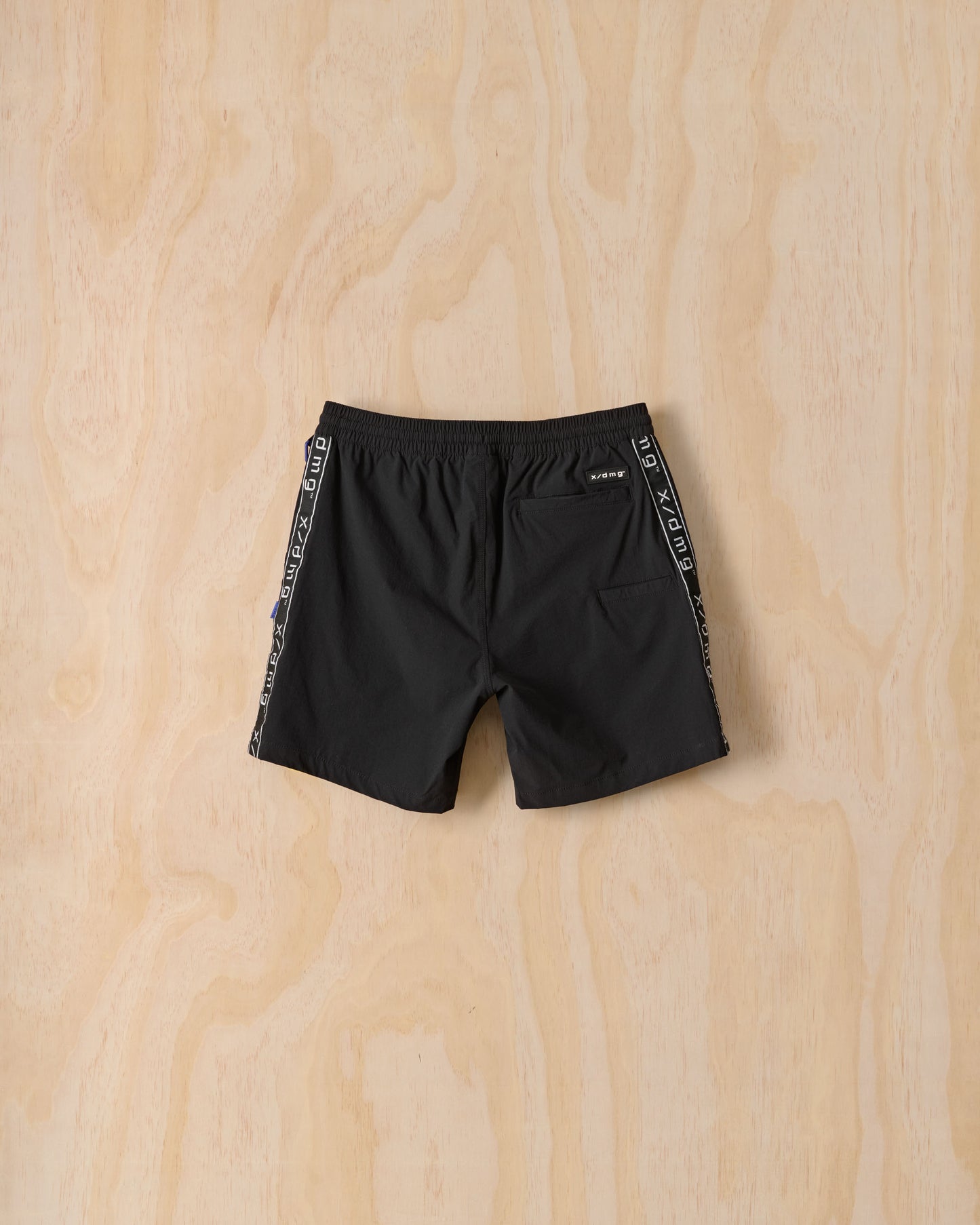 x20/Stripe_Short - black