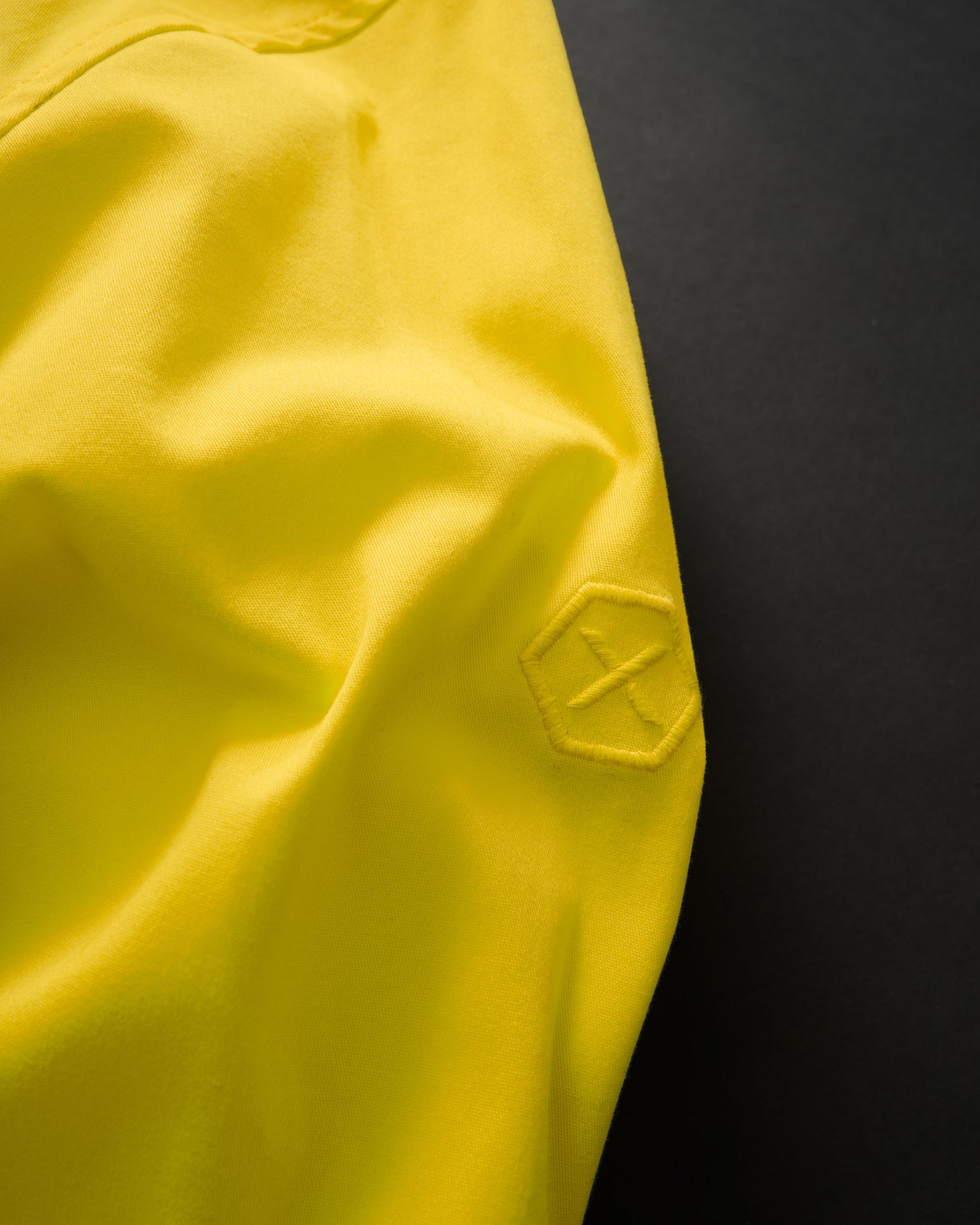 XU02504113_YELLOW_5_1779834863