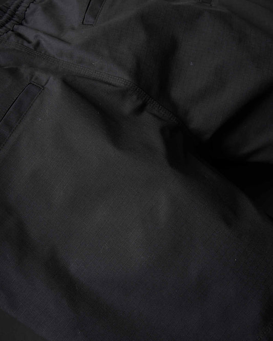 XU02506032_BLK_12_1772569556