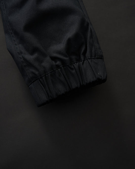 XU02706037_BLK_10_1783639333
